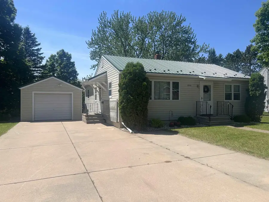 1424 BUREK AVENUE, Wausau, WI 54401 - #2