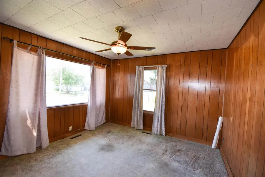 2517 WARNER STREET, Stevens Point, WI 54481 - #3