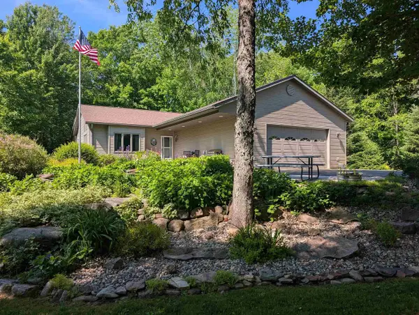 222814 HIDDEN VALLEY ROAD, Hatley, WI 54440