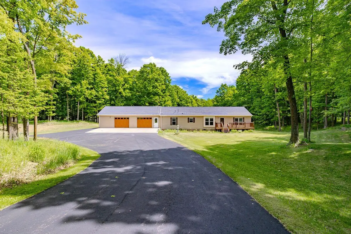 N7502 HUMMINGBIRD ROAD, Eland, WI 54427 - #1
