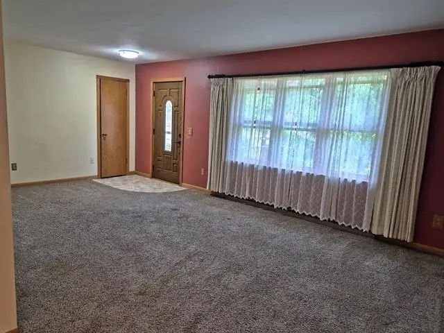 422 E FOREST STREET, Marshfield, WI 54449 - #3