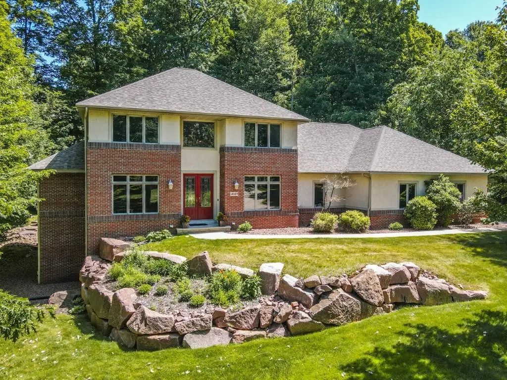 4049 CRESTWOOD DRIVE, Wausau, WI 54403 - #1