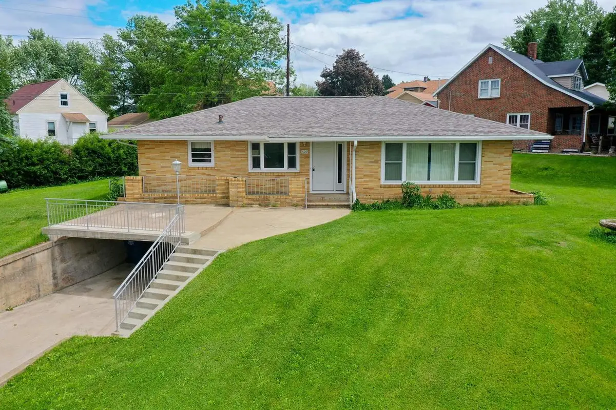 609 8TH STREET, Marathon, WI 54448 - #1
