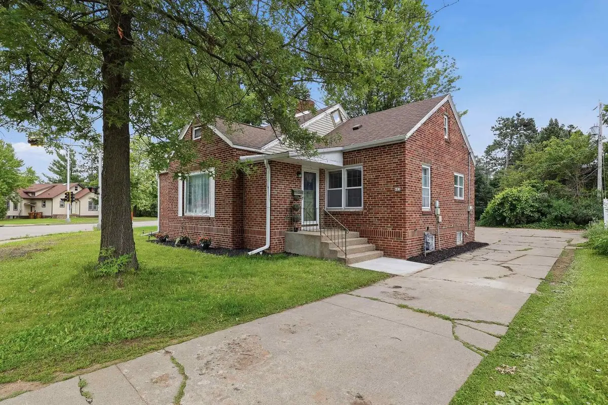 603 MICHIGAN AVENUE, Stevens Point, WI 54481 - #1