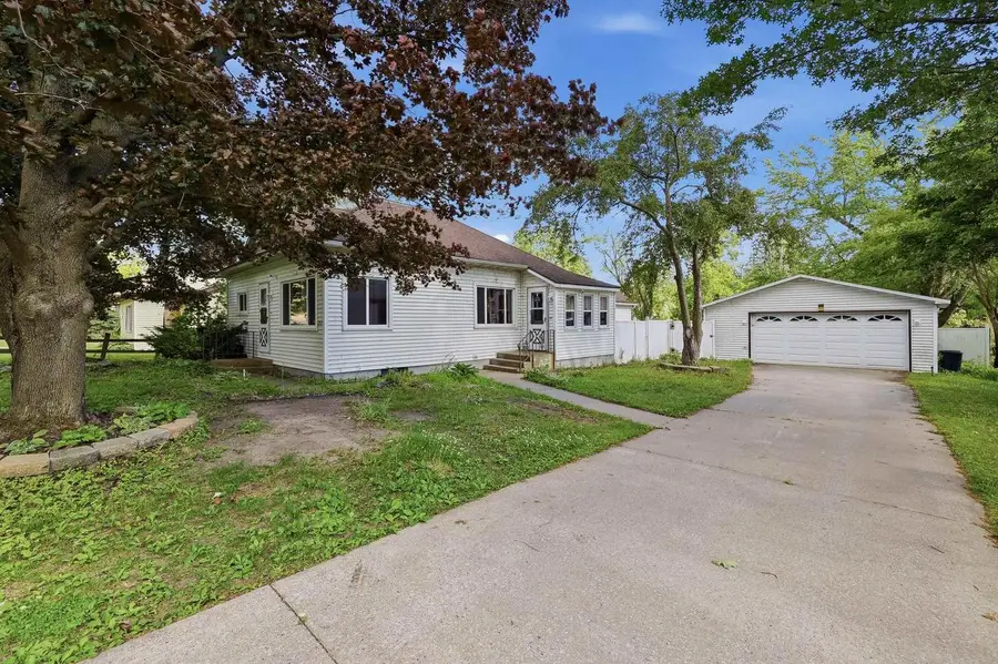 313 E NORTH LAKE STREET, Hancock, WI 54943 - #3