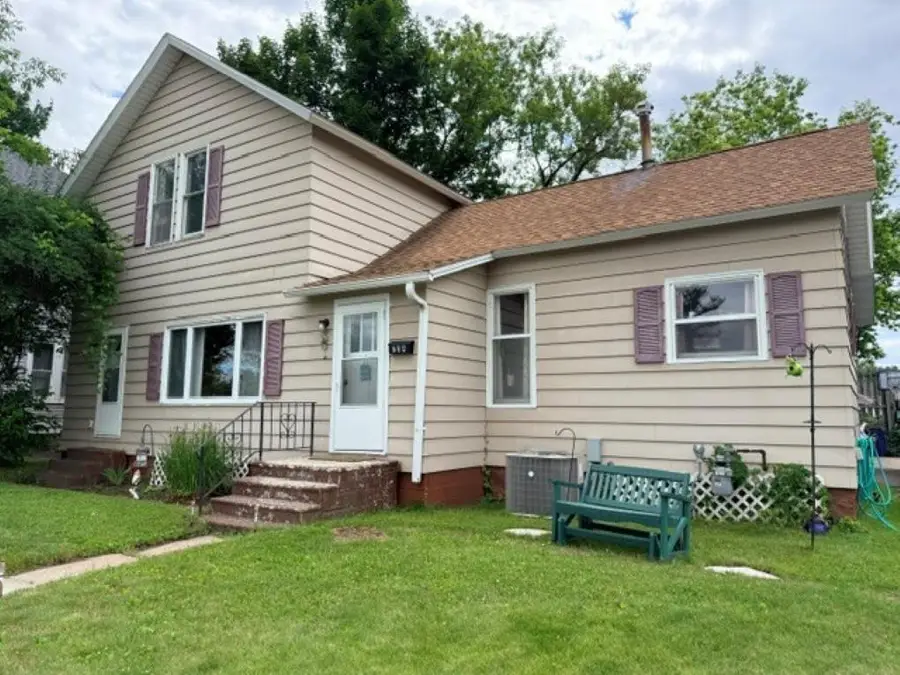 734 S 1ST AVENUE, Wausau, WI 54401 - #2