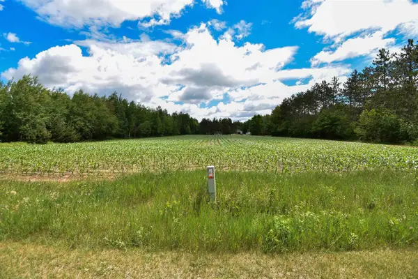 2633 PIONEER ROAD, Stevens Point, WI 54482