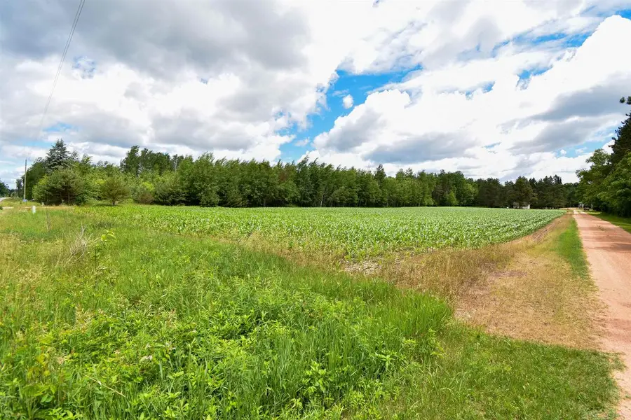 2633 PIONEER ROAD, Stevens Point, WI 54482 - #2