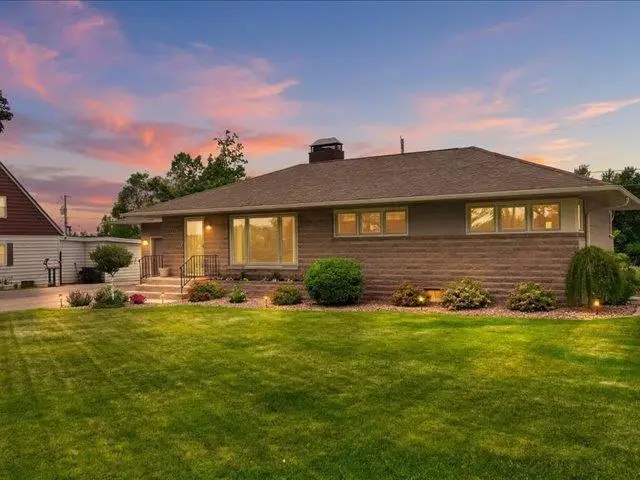 821 S DIVISION STREET, Colby, WI 54421 - #2
