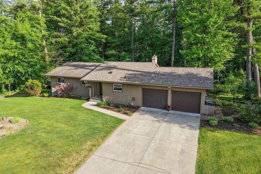 520 BRENTWOOD DRIVE, Wisconsin Rapids, WI 54494 - #3