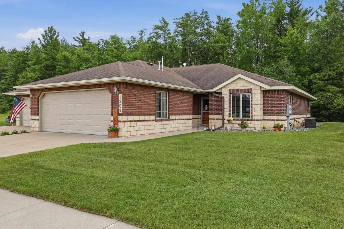 1909 BLUEBELL LANE, Stevens Point, WI 54482 - #1