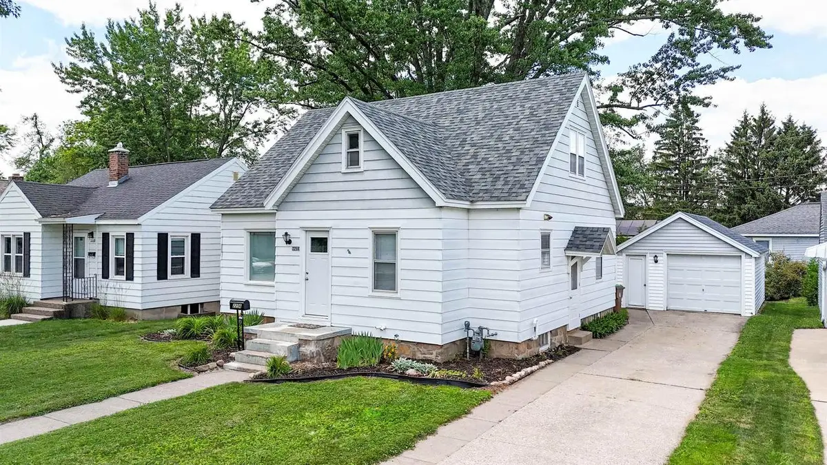 2256 FOURTH AVENUE, Stevens Point, WI 54481 - #1