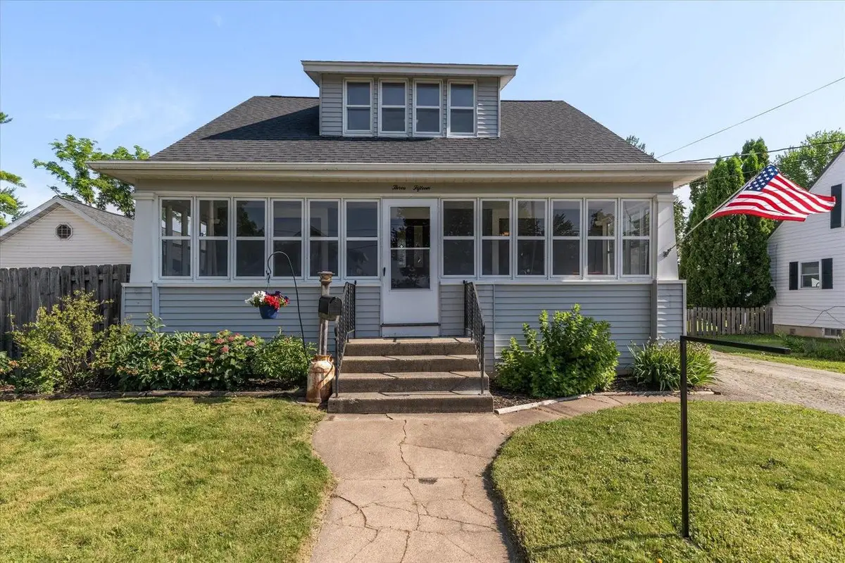 315 ROBBINS STREET, Seymour, WI 54165 - #1