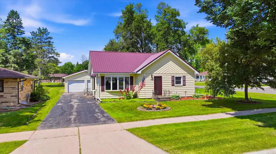 1500 S LOCUST AVENUE, Marshfield, WI 54449 - #2