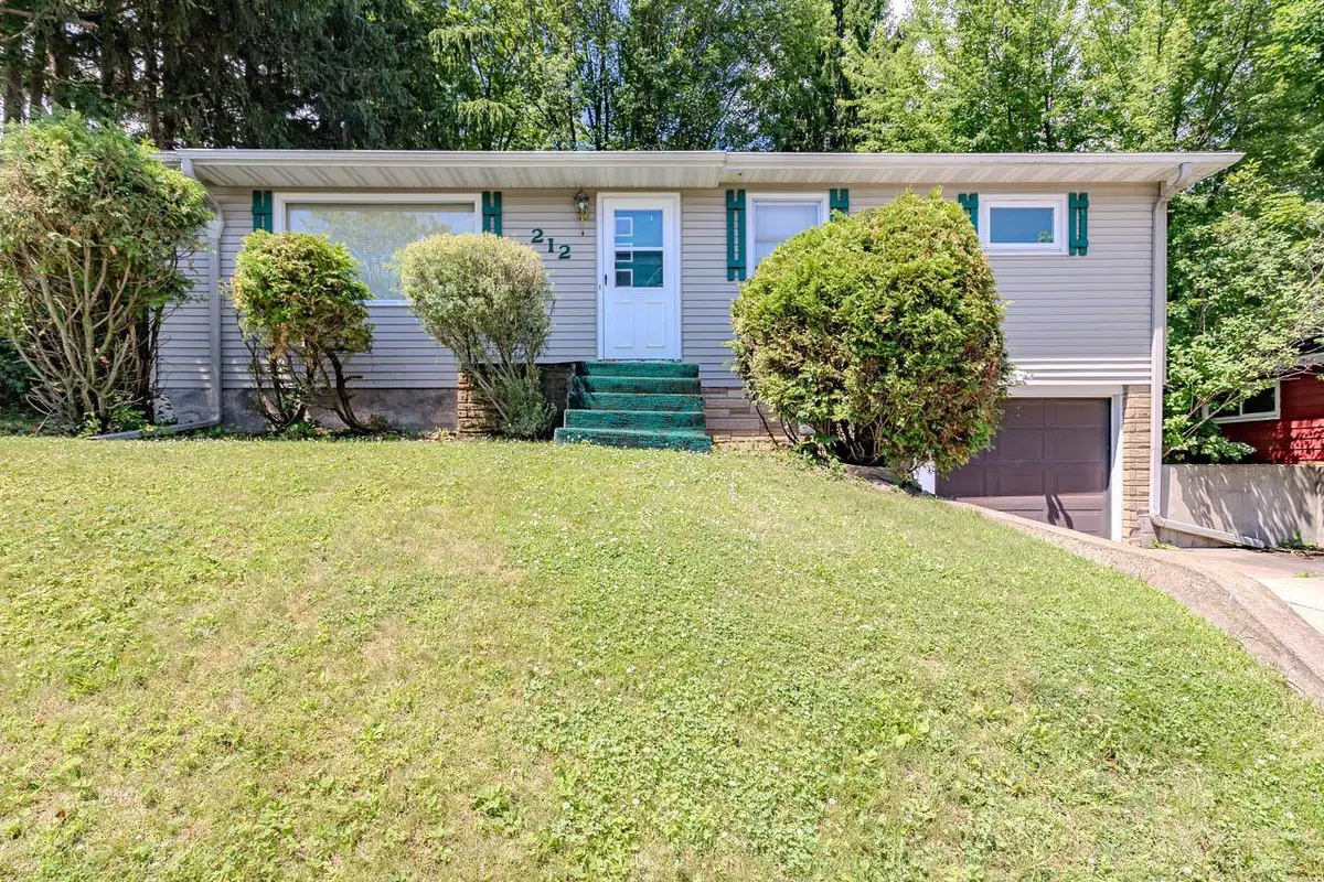 212 N 11TH AVENUE, Wausau, WI 54401 - #1