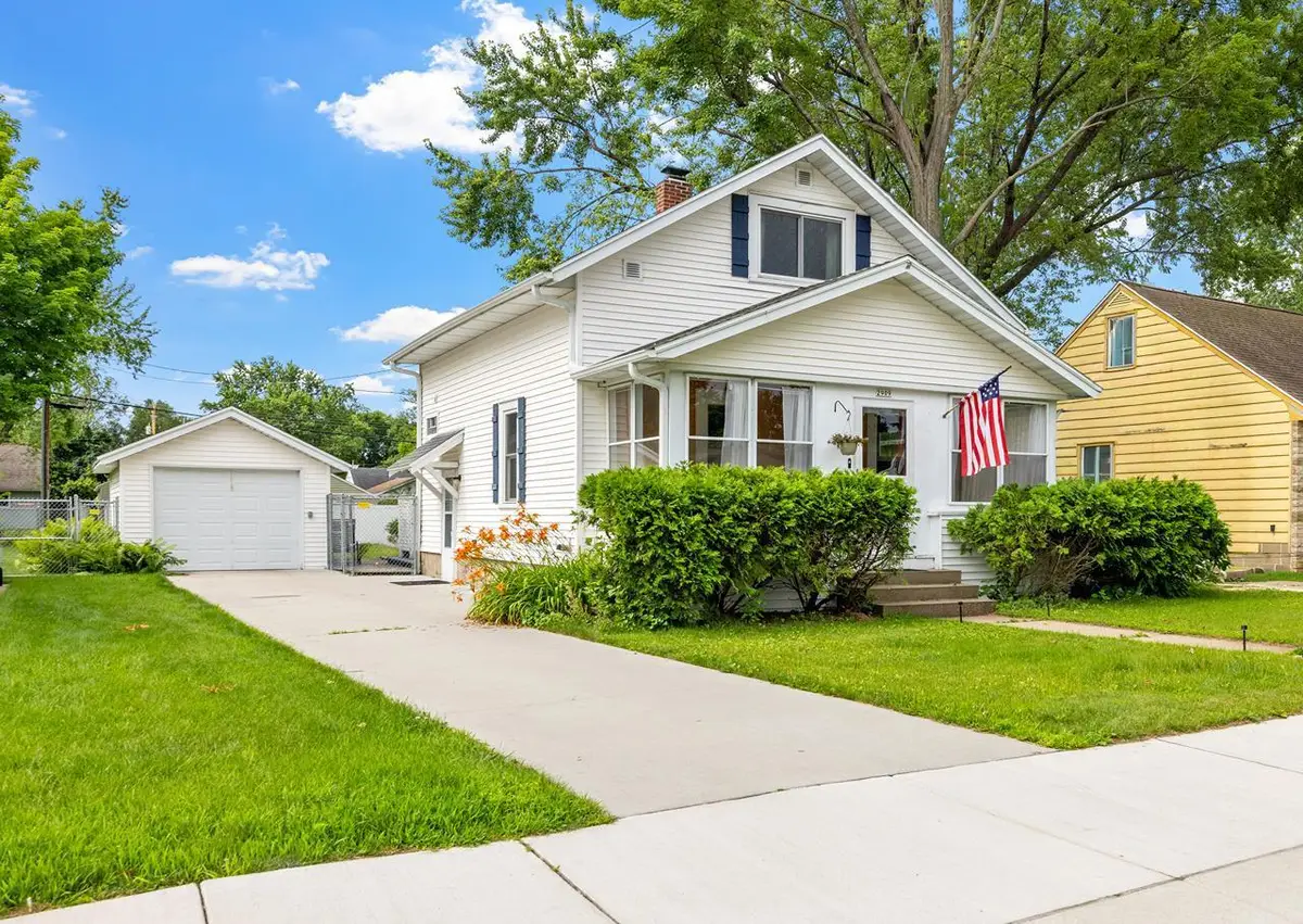 2909 ALGOMA STREET, Stevens Point, WI 54481 - #1