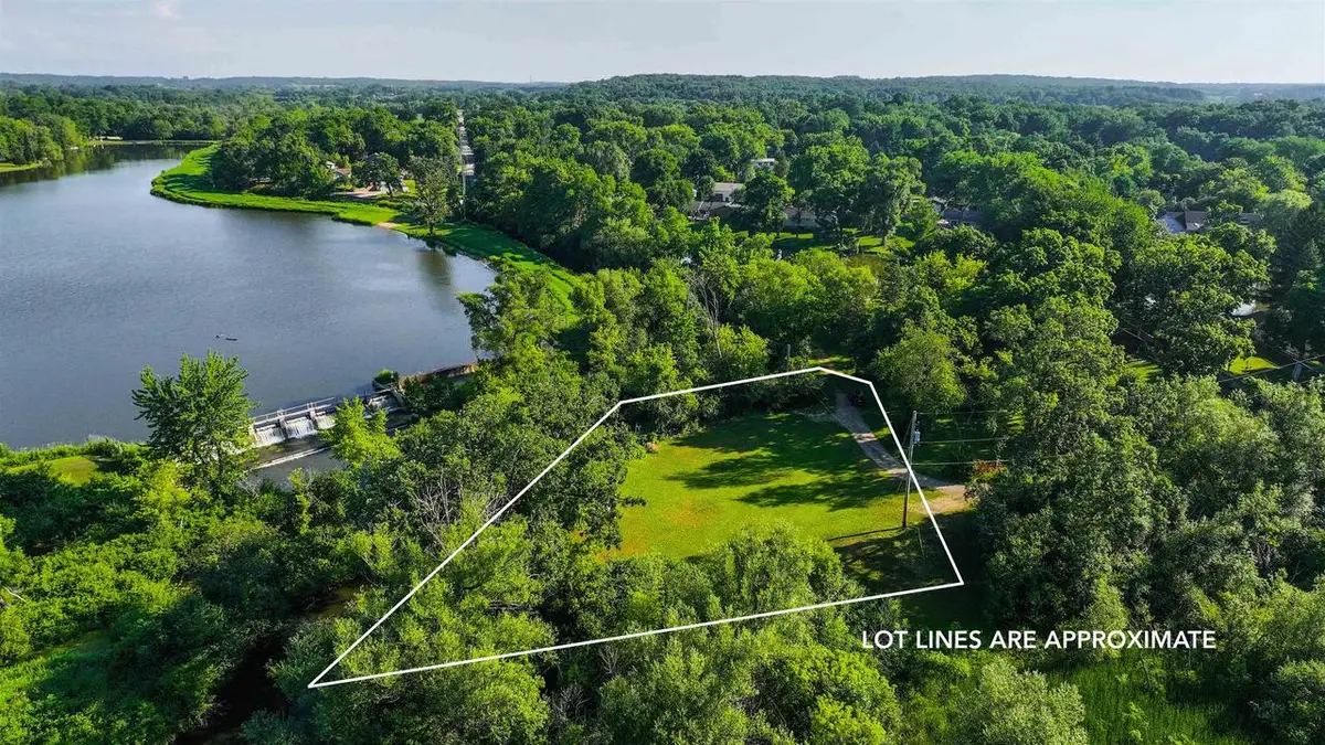 35504 DELMONTE DRIVE, Spring Prairie, WI 53105 - #1