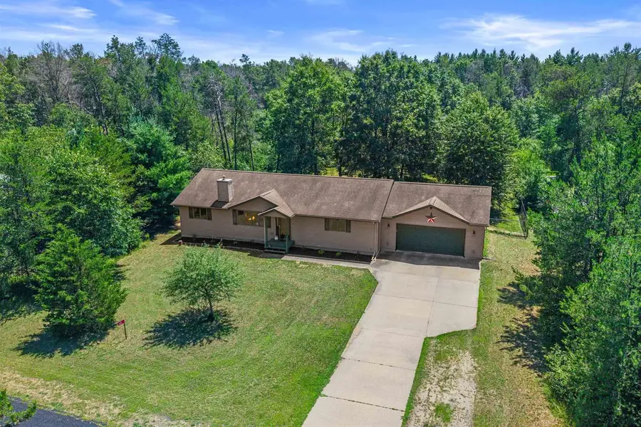 212 W WALDEN WAY, Nekoosa, WI 54457 - #2