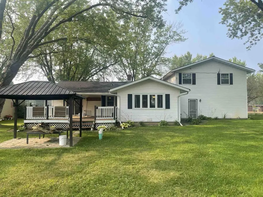 409 W BUTTERNUT STREET, Abbotsford, WI 54405 - #3