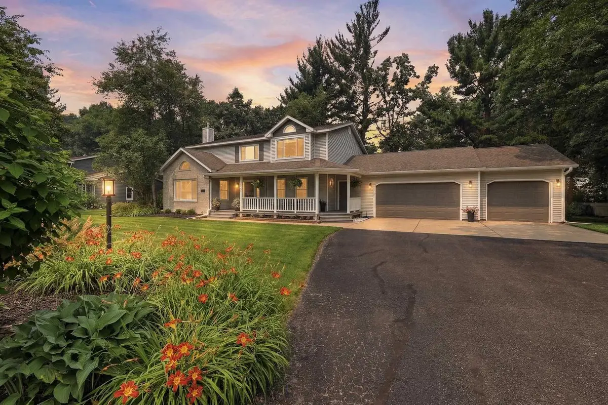 2441 SHADOWVIEW CIRCLE, Plover, WI 54467 - #1