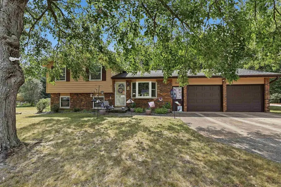 1910 S 42ND STREET, Wisconsin Rapids, WI 54494 - #3
