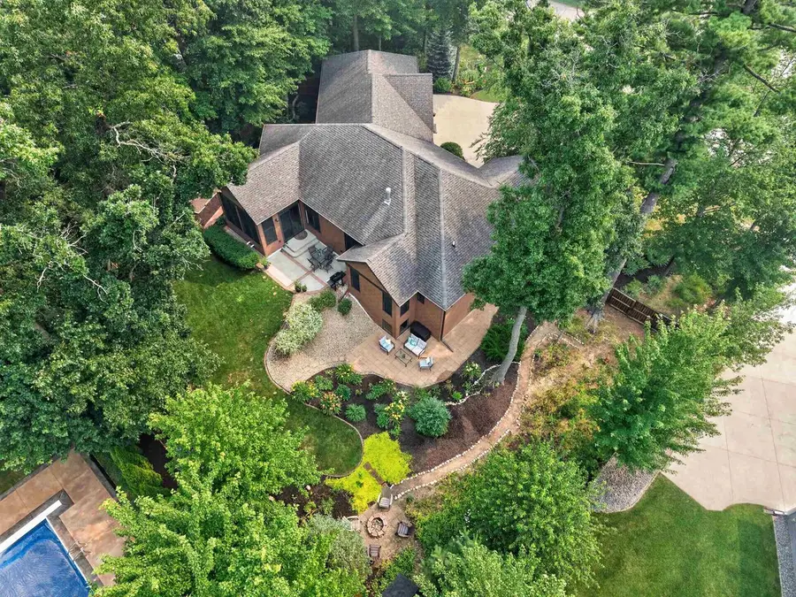 1945 SUNNY BROOK COURT, Plover, WI 54467 - #2