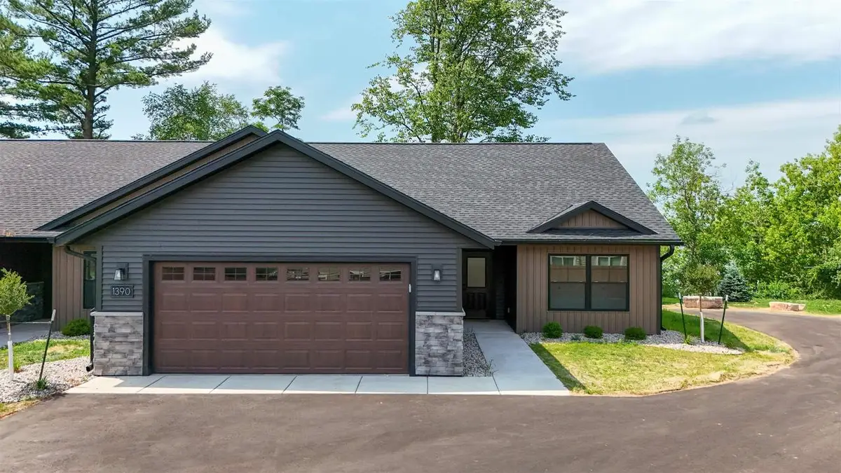 1390 PARK DRIVE #Unit 106, Schofield, WI 54476 - #1