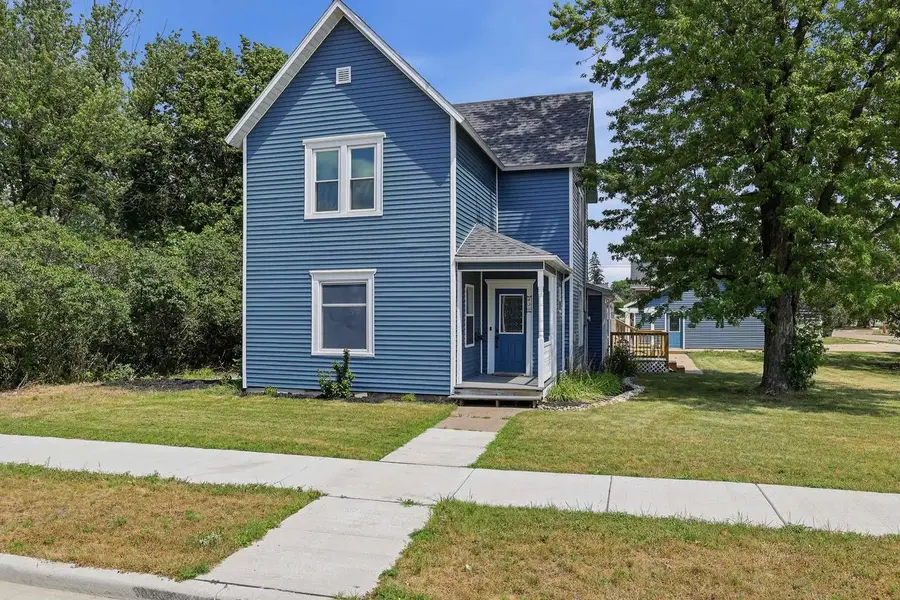 431 9TH STREET SOUTH, Wisconsin Rapids, WI 54494 - #2