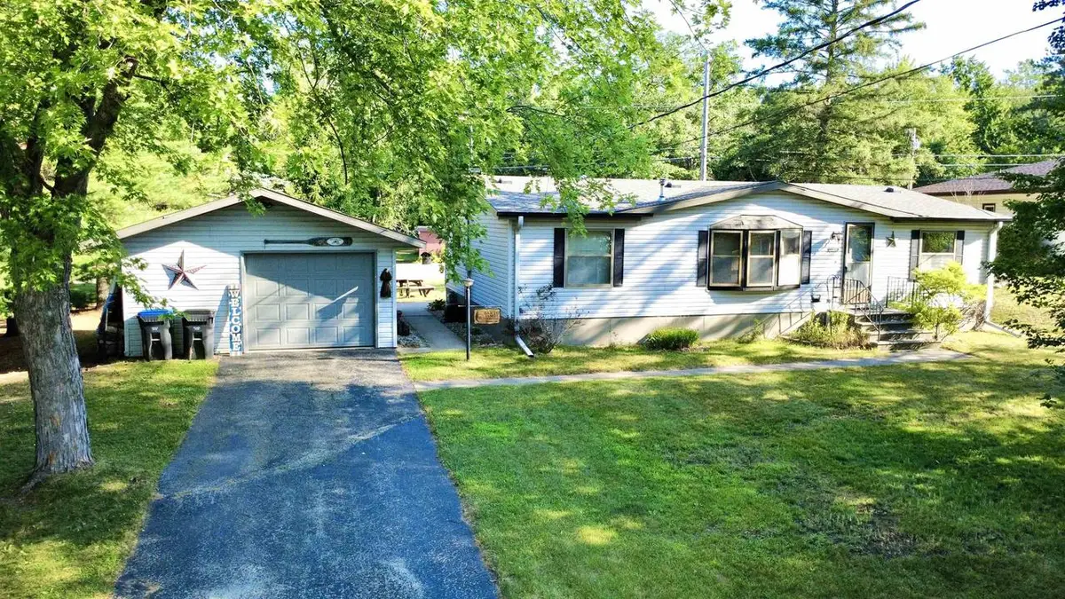 W6028 N BAY CIRCLE, Shawano, WI 54166 - #1