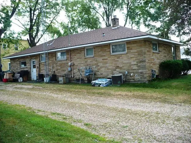 102  W SCHOOL STREET, Greenwood, WI 54337 - #3