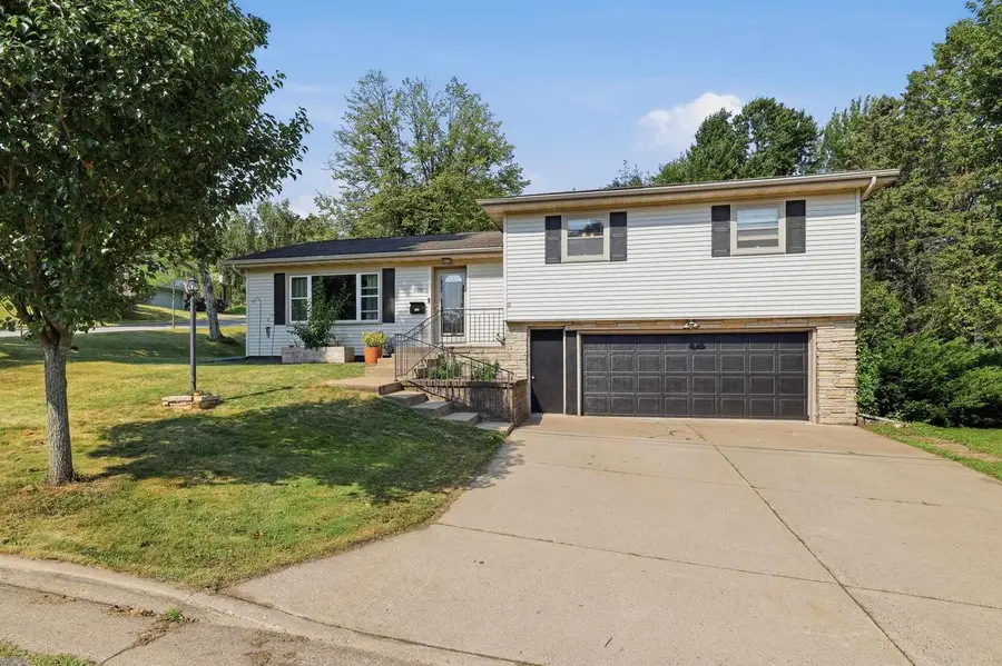 406 N 12TH AVENUE, Wausau, WI 54401 - #2
