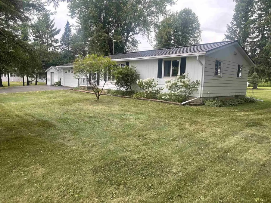 406 E PINE STREET, Abbotsford, WI 54405 - #2