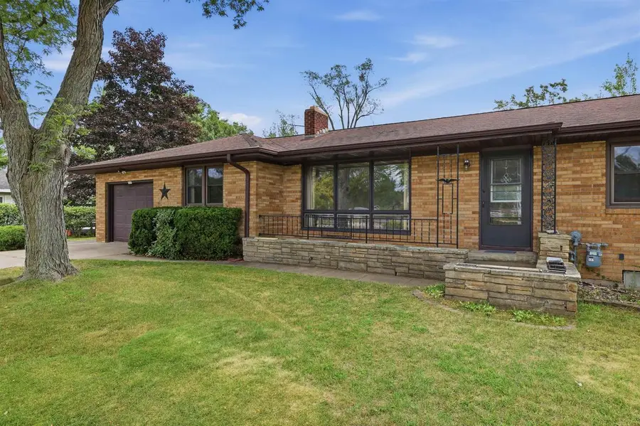 3505 STANLEY STREET, Stevens Point, WI 54481 - #2