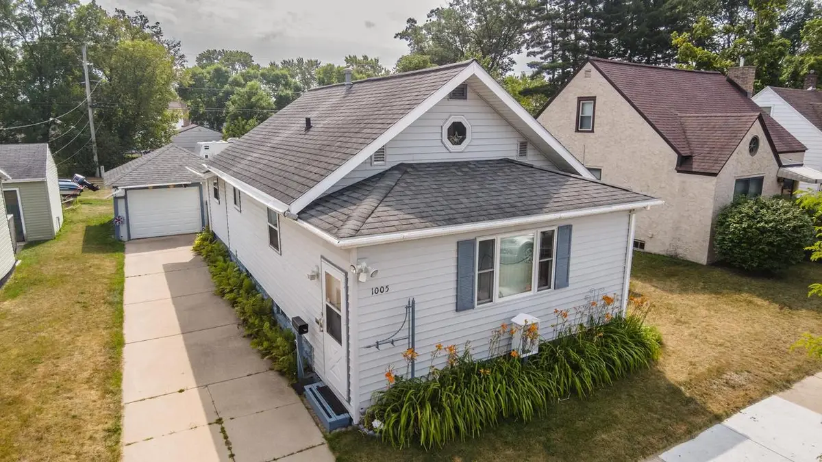1005 S 12TH AVENUE, Wausau, WI 54401 - #1