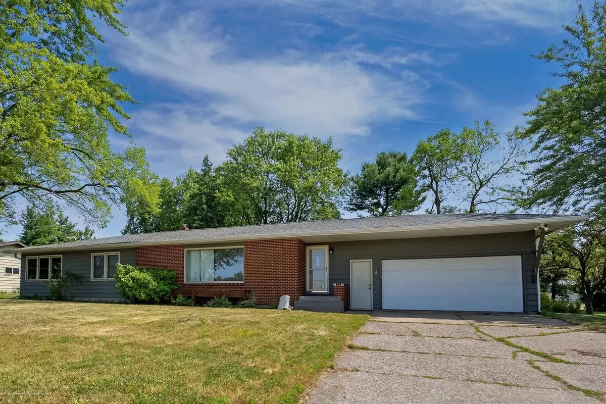 1613 N PEACH AVENUE, Marshfield, WI 54449 - #1