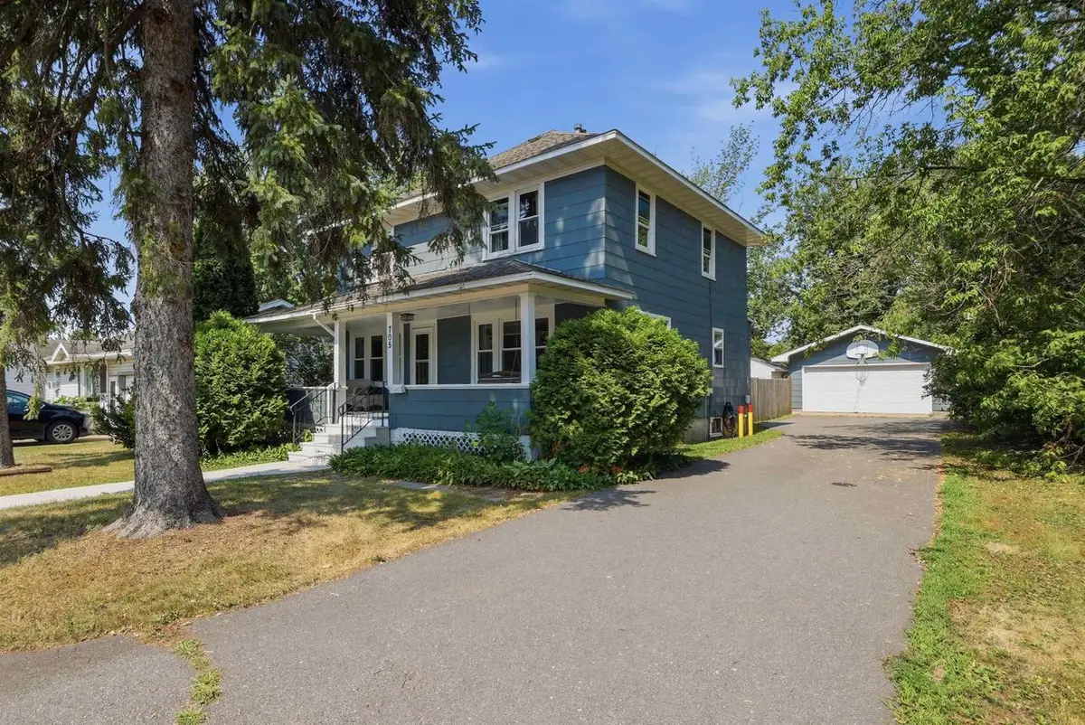 705 4TH STREET, Mosinee, WI 54455 - #1