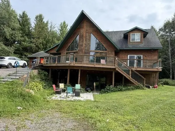 3319 NORTH ROAD, Kronenwetter, WI 54455