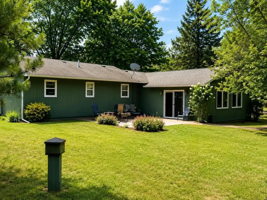 333 NEW MARKET COURT, Nekoosa, WI 54457 - #2
