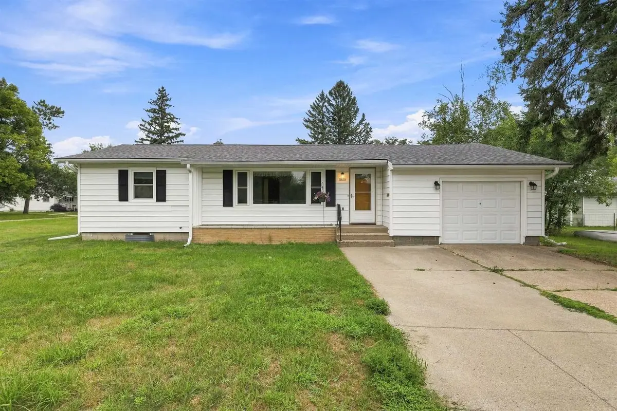 2809 CLEVELAND AVENUE, Stevens Point, WI 54481 - #1