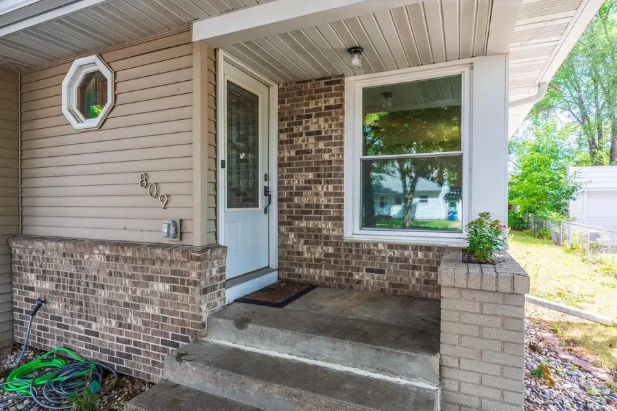 809 N 8TH AVENUE, Wausau, WI 54401 - #3