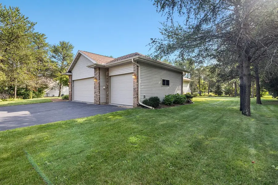2242 MEADOW DRIVE, Kronenwetter, WI 54455 - #2