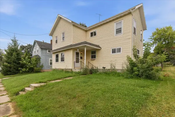 134 W FACTORY STREET, SEYMOUR, WI 54165