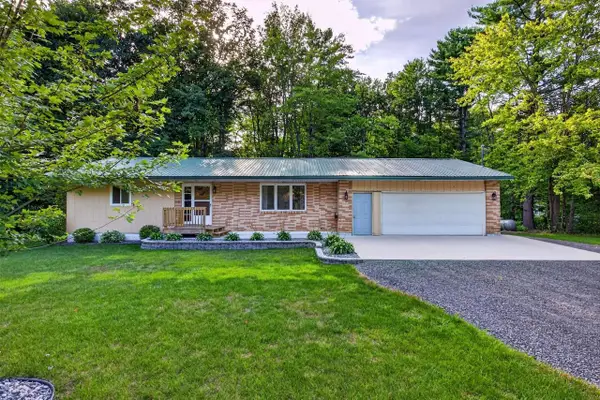 6979 COUNTY ROAD S, Rudolph, WI 54475