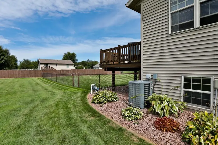 2510 SUNNY MEADOW DRIVE, Kronenwetter, WI 54455 - #3