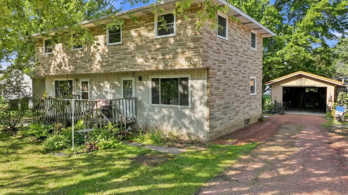 10549 - 10557 NORTH ROAD, Auburndale, WI 54412 - #1