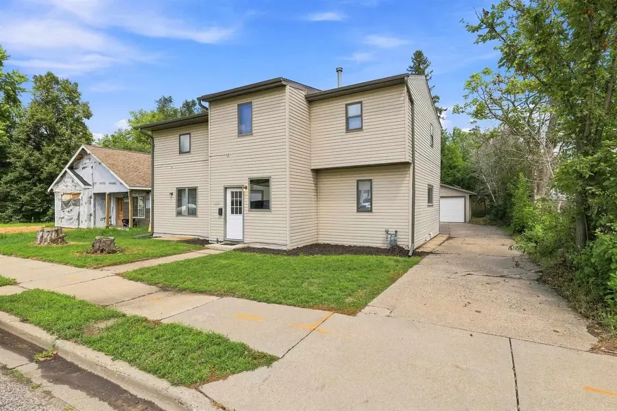 2165 PRAIRIE STREET, Stevens Point, WI 54481 - #2