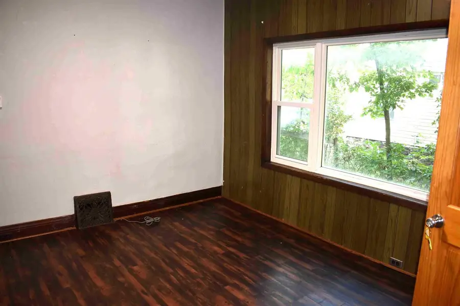 1640 COLLEGE AVENUE, Stevens Point, WI 54481 - #2