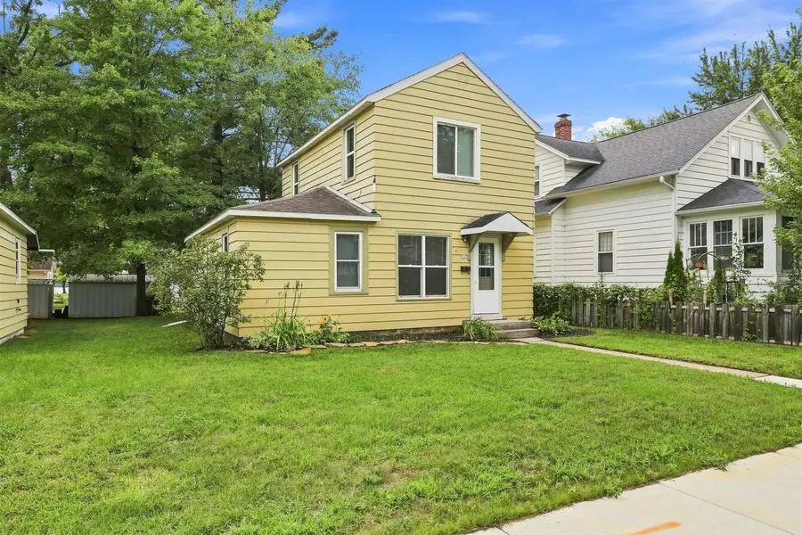 325 WASHINGTON AVENUE, Stevens Point, WI 54481 - #3