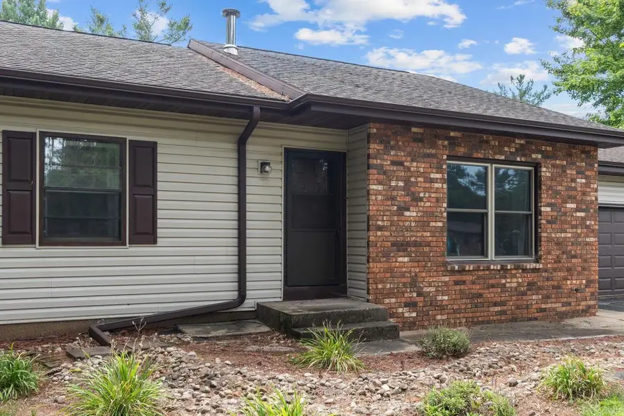 1811 WHISPERING PINE DRIVE, Plover, WI 54467 - #2