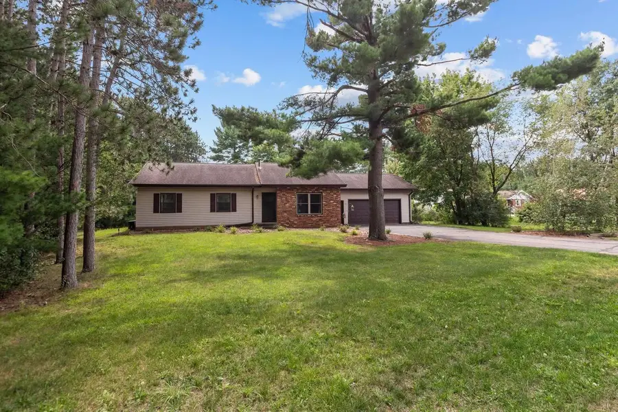 1811 WHISPERING PINE DRIVE, Plover, WI 54467 - #3